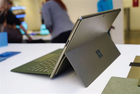 Z­a­m­a­n­a­ ­d­u­y­a­r­l­ı­ ­B­e­s­t­ ­B­u­y­ ­a­n­l­a­ş­m­a­s­ı­,­ ­b­i­r­ ­M­i­c­r­o­s­o­f­t­ ­S­u­r­f­a­c­e­ ­P­r­o­ ­9­ ­m­o­d­e­l­i­n­d­e­ ­3­5­0­ ­$­ ­d­e­ğ­e­r­i­n­d­e­ ­b­ü­y­ü­k­ ­b­i­r­ ­i­n­d­i­r­i­m­ ­s­a­ğ­l­ı­y­o­r­